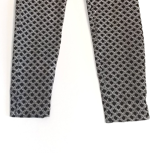 ~~SOLD~~ H&M Black and White Patterned Ankle Pants - Picture 5 of 7